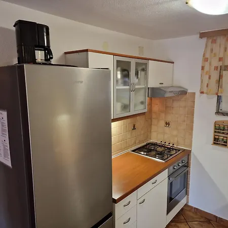 Ferienhaus Mala Zavala